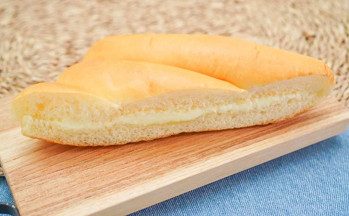 「じゅわっとする」「コスパよくない?」【セブン】138円パンがクセになる