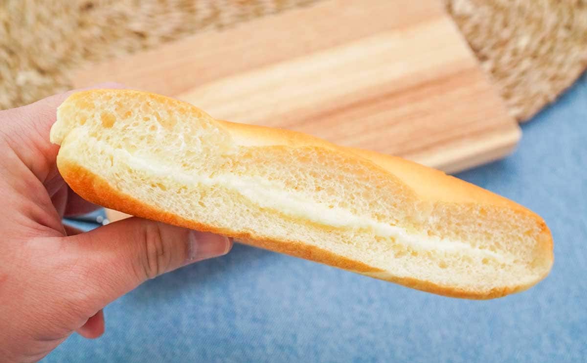 「じゅわっとする」「コスパよくない?」【セブン】138円パンがクセになる