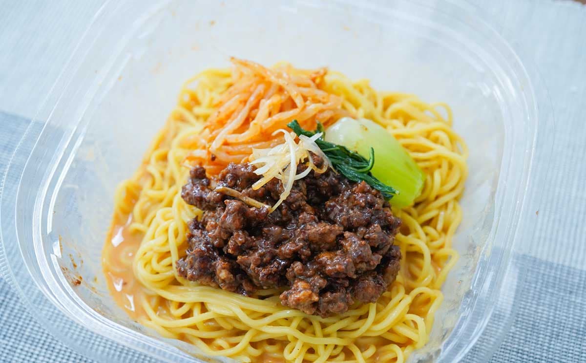 新発売【セブン】の麺に食欲が刺激されまくる