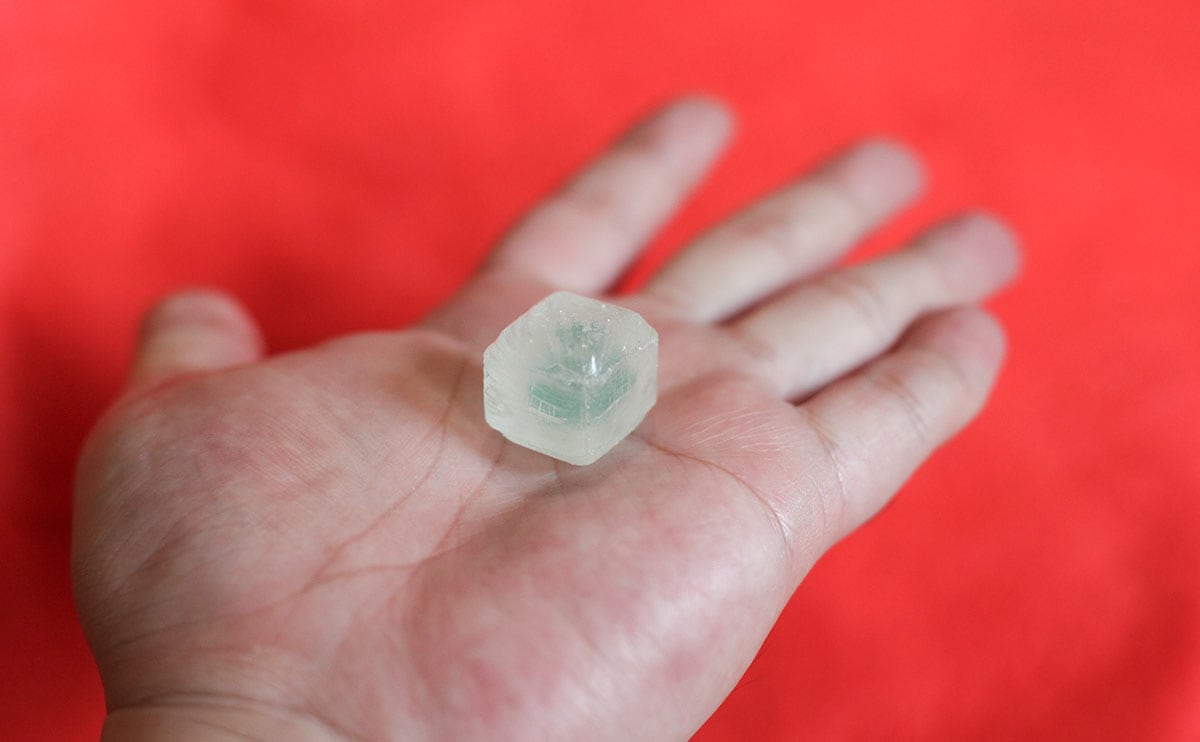 「おいしい」「デカい」いま話題の『氷あめ』を食べてみた