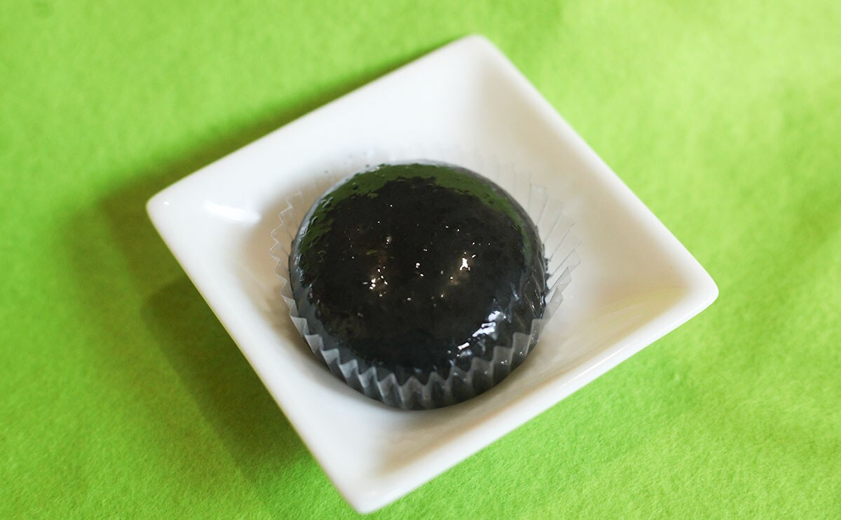 「おいしすぎる」「ぷるぷる」【ファミマ】の“黒い物体”が予想外のおいしさだった