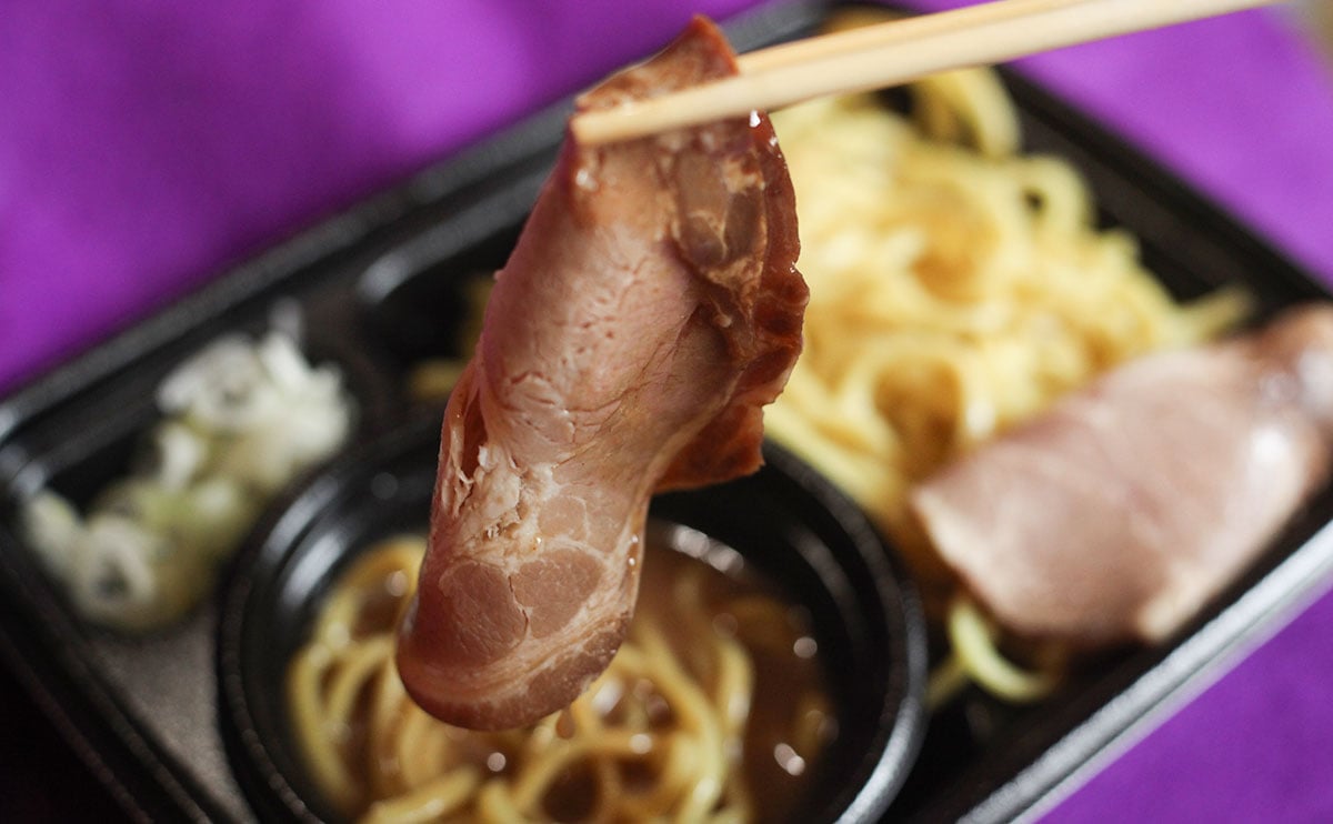 「満足度高い」【ファミマ】のつけ麺はボリューミーで650円払う価値あり!