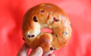 むぎゅっと食感。「マチノパン」新作は138円の王道『ベーグル』