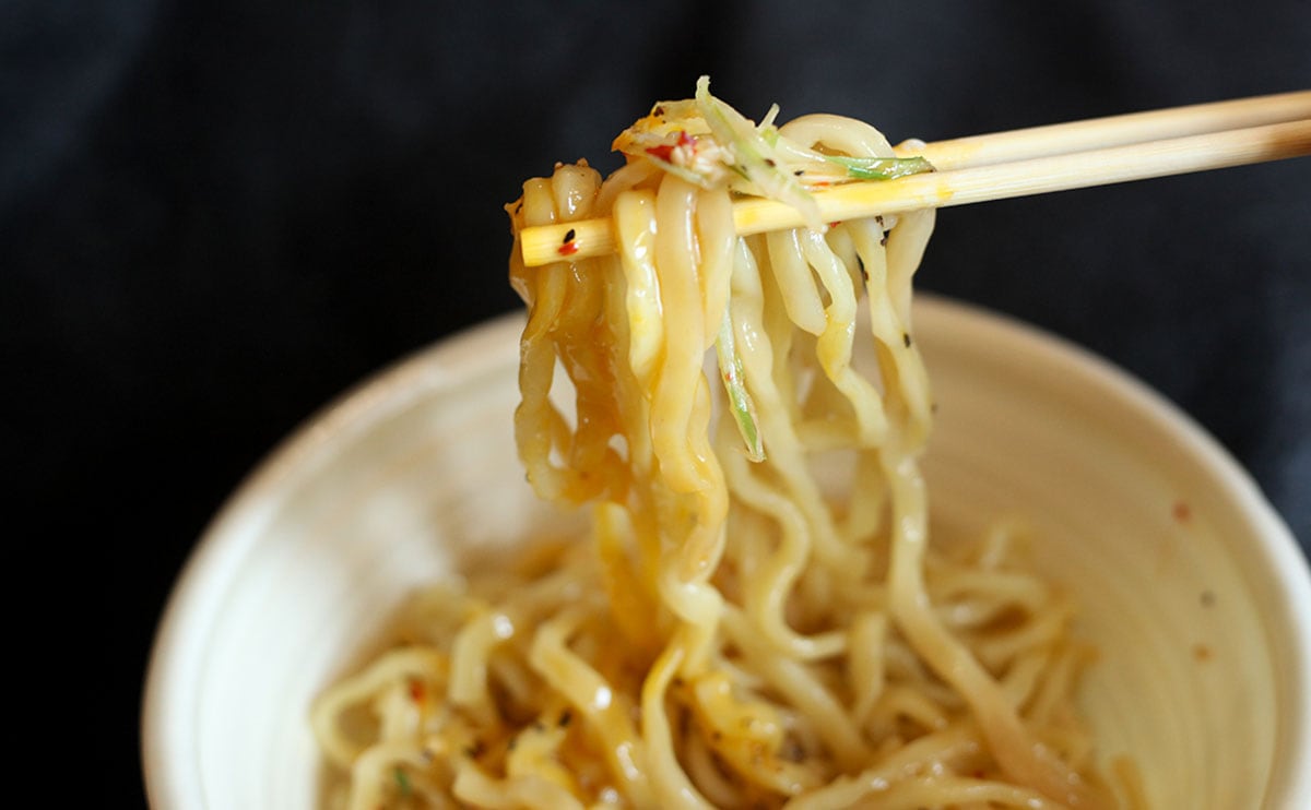 「おいしすぎる」「リピート決定」人気の【セブン】チルド麺が復活