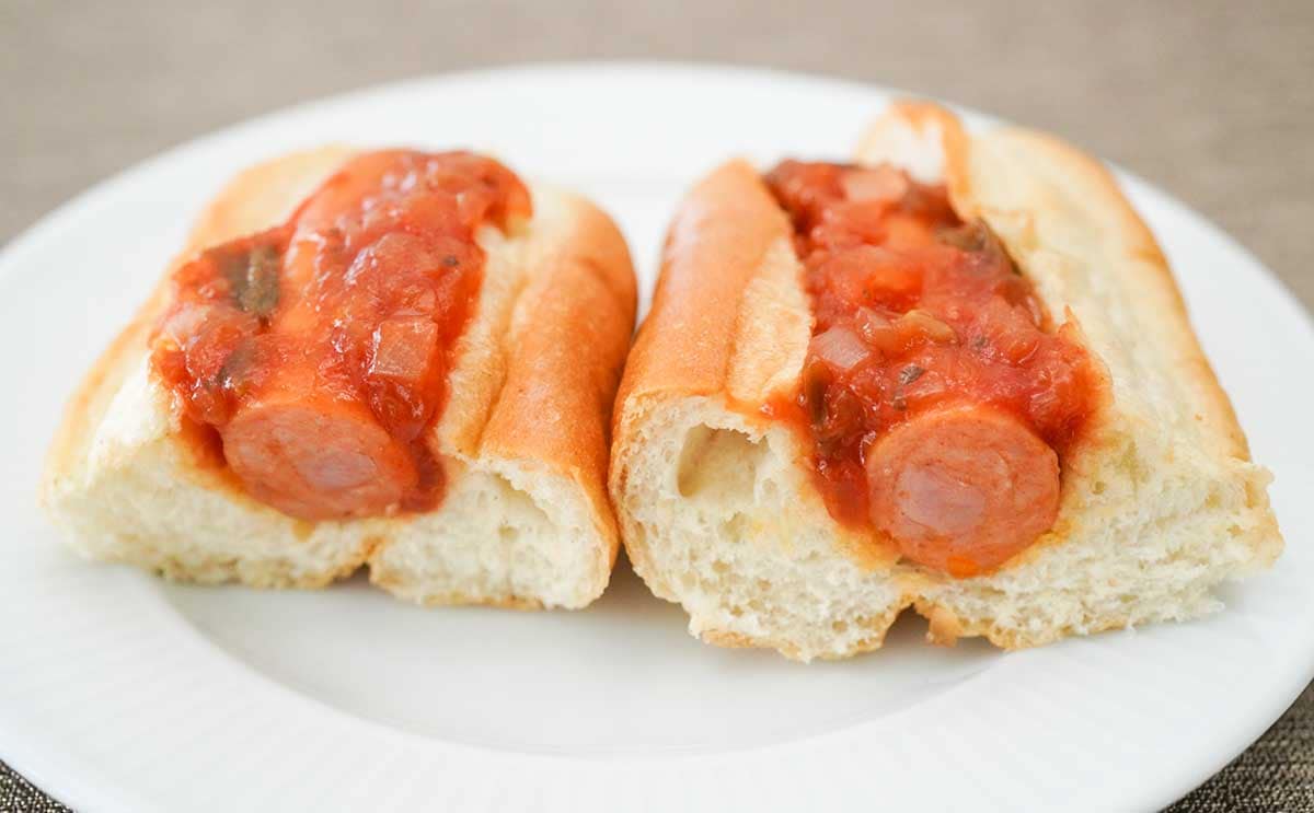 旨辛で最高！セブンの【シャウエッセン】商品にハマりそう