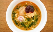 【セブン】行列の絶えない銘店の味がカップ麺で登場！