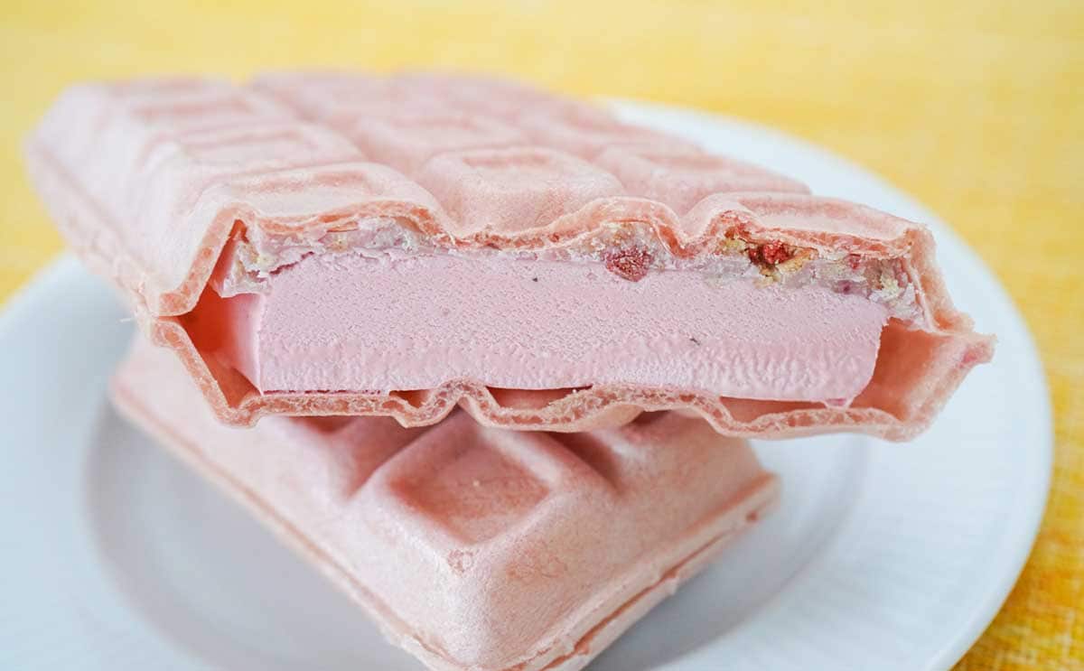 「弾ける!」「おいしかった~」【セブン】で発見したアイスを大量買いしたい【おすすめ3選】