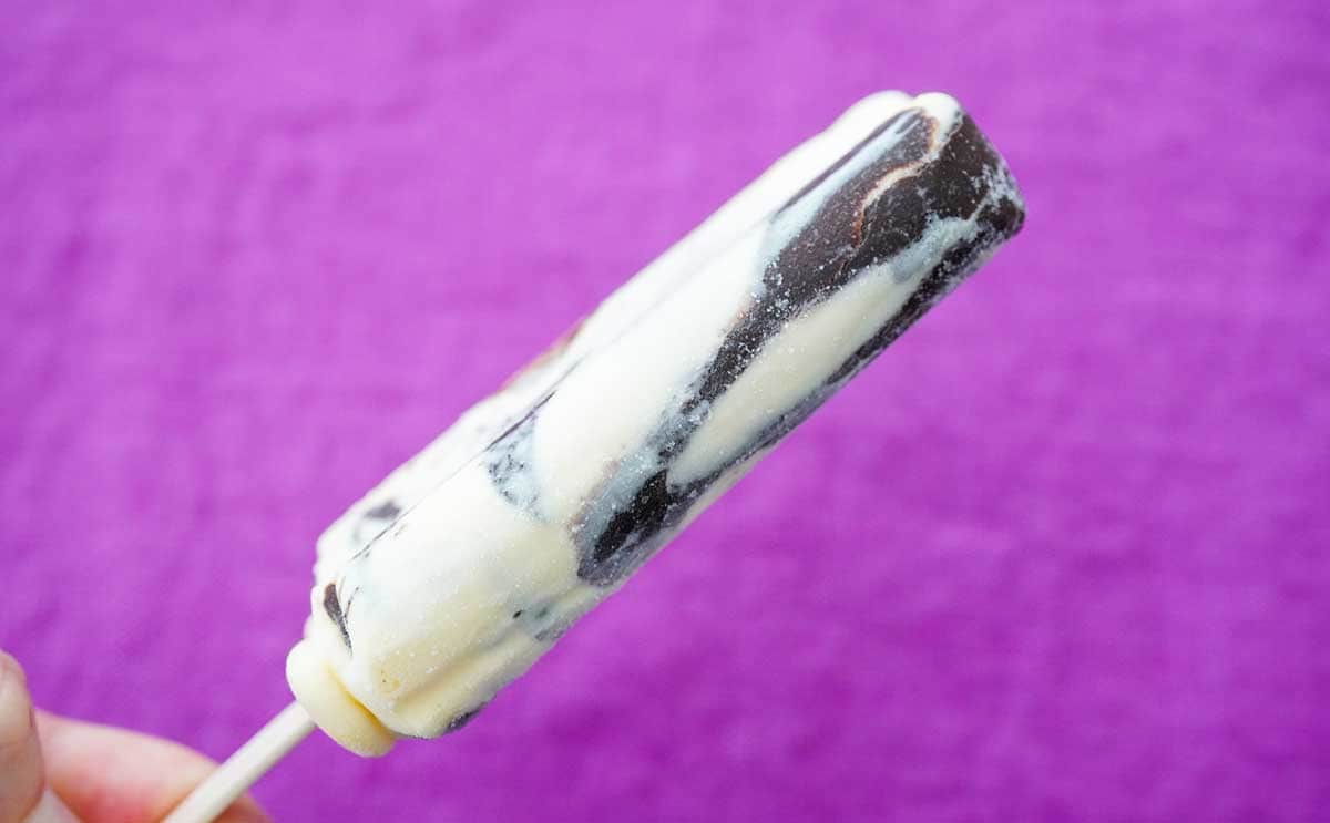 「買い溜めした」「うますぎ」【ファミマ限定】の162円アイスが最高すぎる