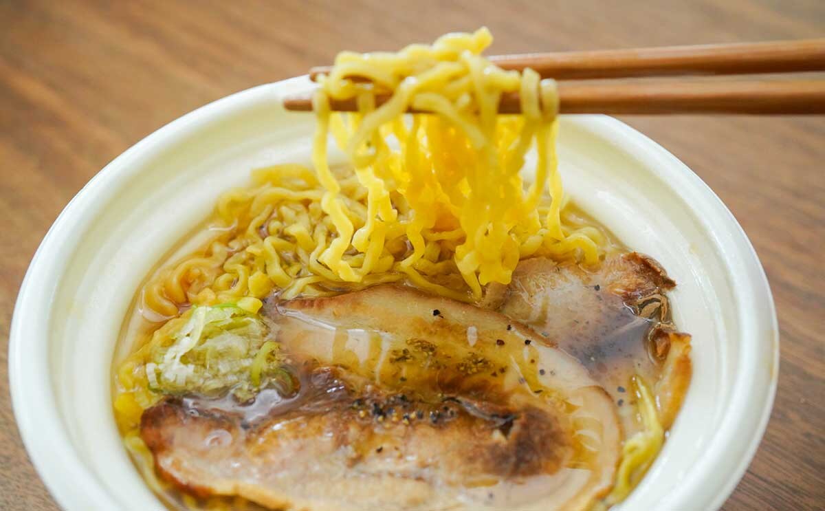 めちゃでかチャーシュー2枚入り【セブン】新発売ラーメンとは？