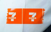 「字面がうまい」「優勝」【セブン】新発売のホットスナックが魅力的すぎる