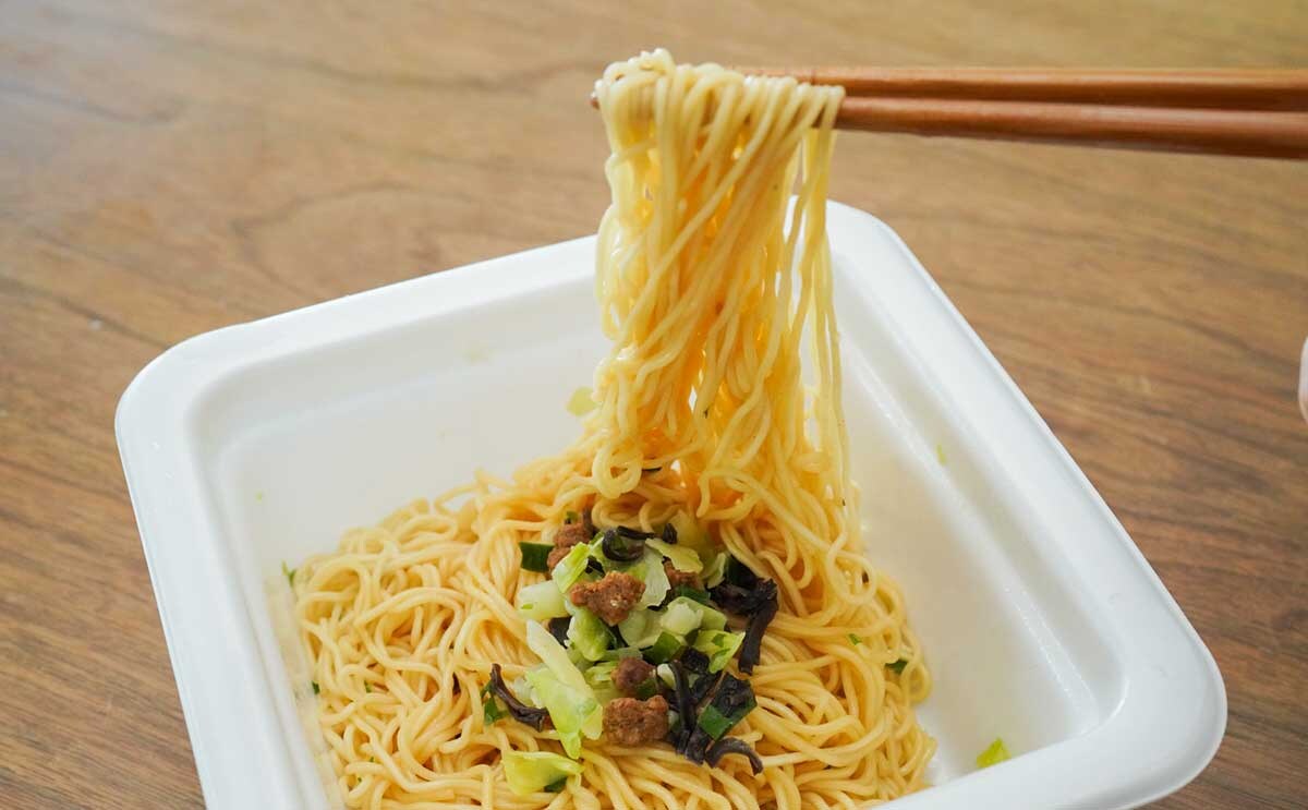 「まとめ買いしたいな」「流行りそう」人気店がカップ麺限定メニューを発売に