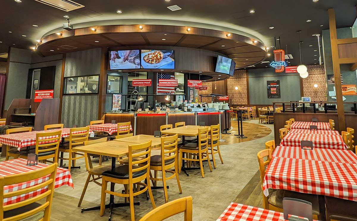 アメリカンな店内で楽しむ【食べ放題】が最高だった