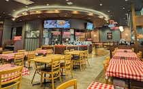 アメリカンな店内で楽しむ【食べ放題】が最高だった