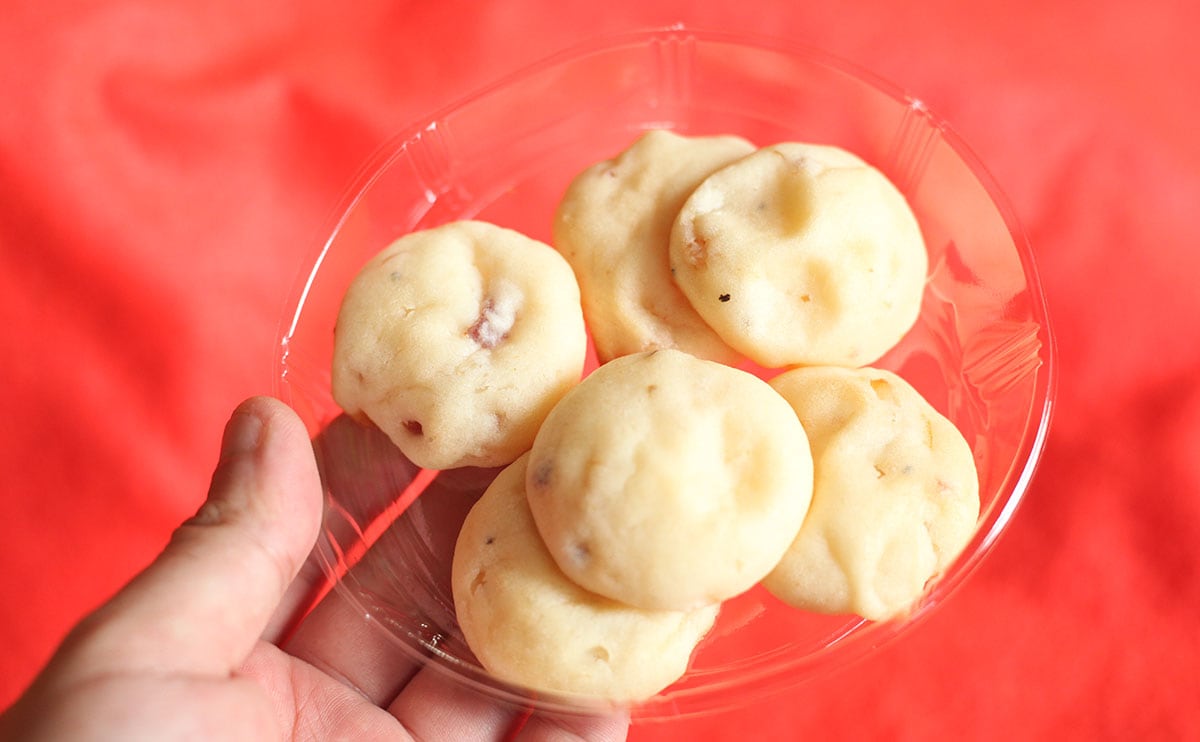 6個入で158円。【ファミマ】の洋風惣菜パン、クセになるやつだった