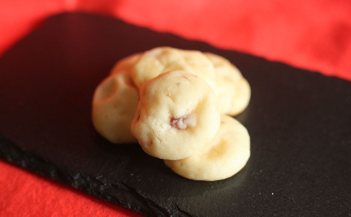 6個入で158円。【ファミマ】の洋風惣菜パン、クセになるやつだった