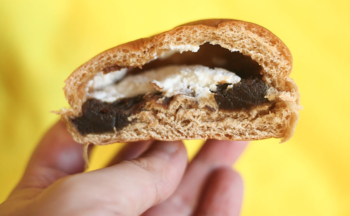 「くせになりそう」「たまらない」【ローソン】の洋風あんぱんがハマるうまさだった