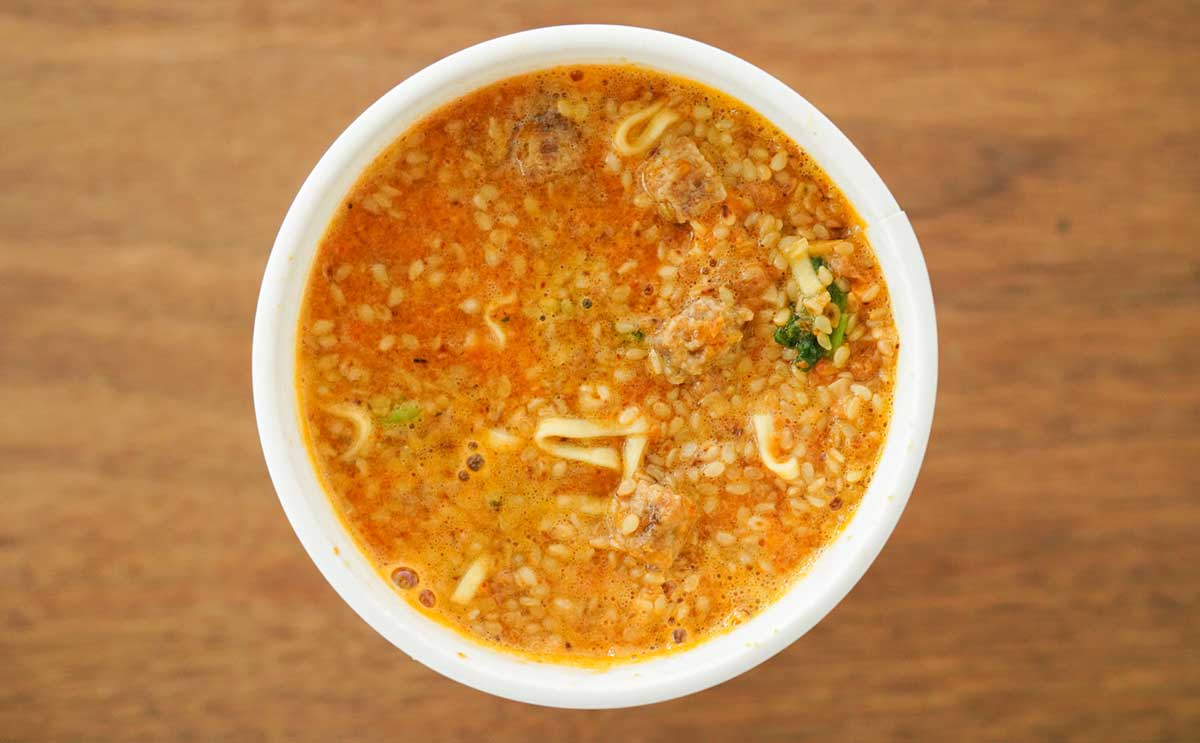 「スープうまいな」「パンチがある」札幌・行列店のカップ麺が本当においしい【激推しカップ麺3品】