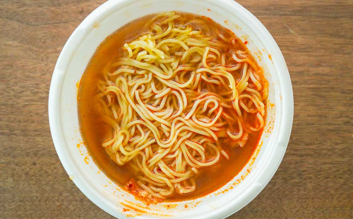 「ハマりすぎてる」「おすすめ」【セブン】の激うま麺が帰ってきた!