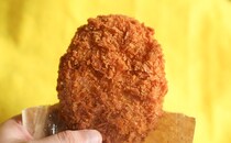 【ローソン】のコロッケ、おいしいけどでかすぎて笑う