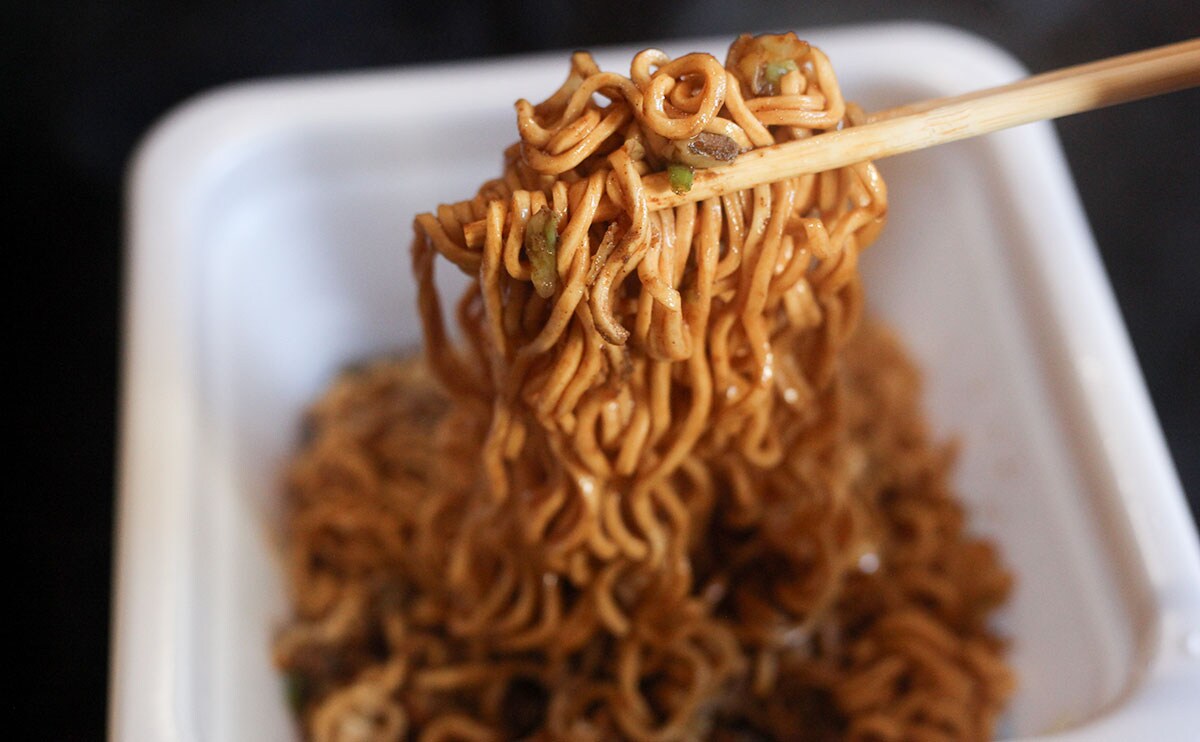 人気B級グルメが『カップ麺』で登場！