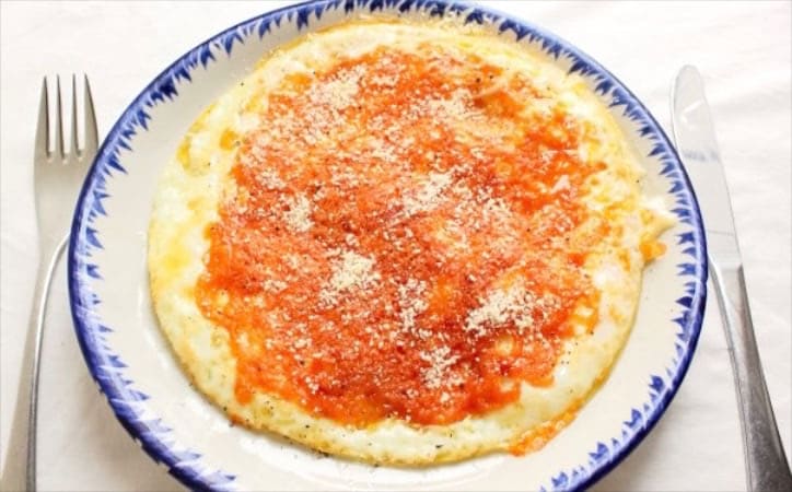 【シン・卵料理】「目玉崩し焼き」だと⁉目玉を壊した焼き卵を“焦がしチーズ”と“とろけるチーズ”でサンド⁉