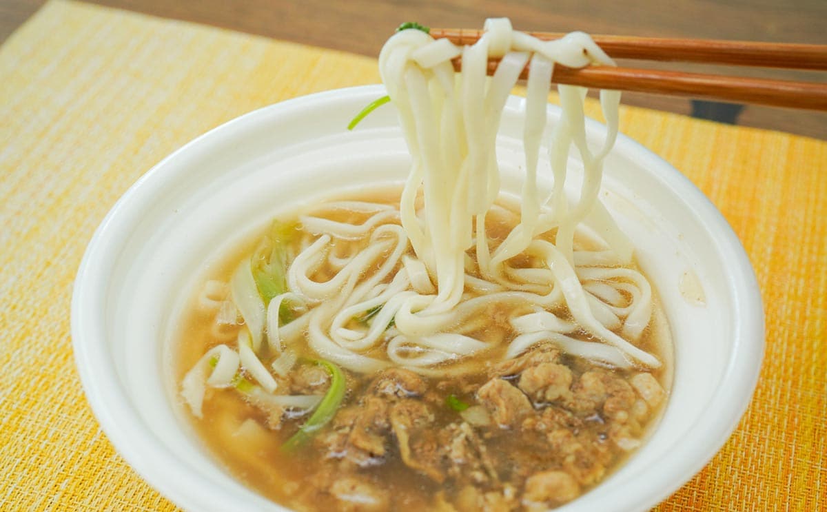 「本格的でうまい」【セブン】新発売の麺は何度も食べたくなる一杯だった