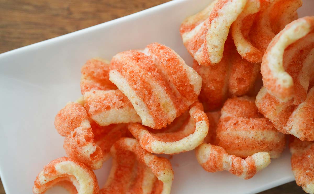 【セブン】新発売のスナック菓子、ピザポテト風のニオイがする