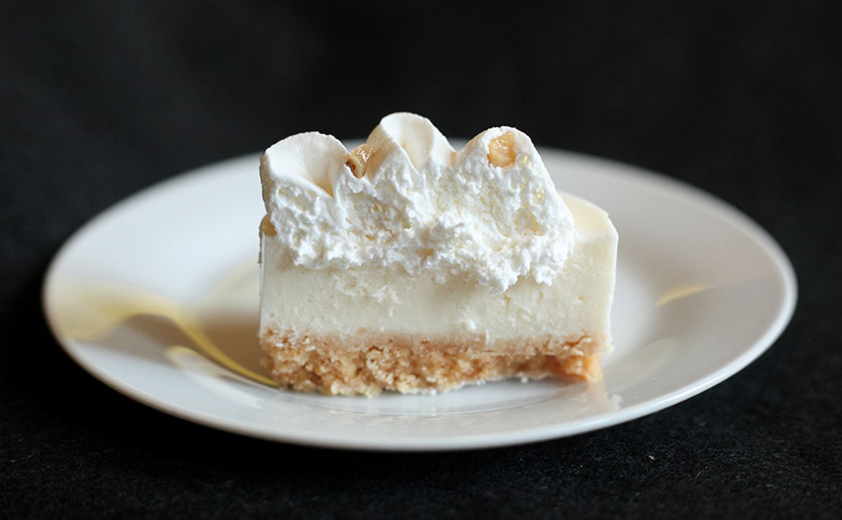 「おいしすぎる」と絶賛。【ファミマ】新作スイーツ「100個食べたい」の声も