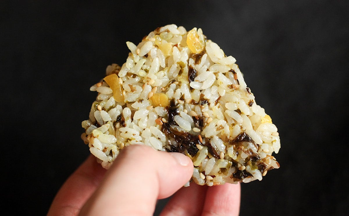 たくあんがナイス。【ローソン】の韓国風おにぎりにハマりそう！