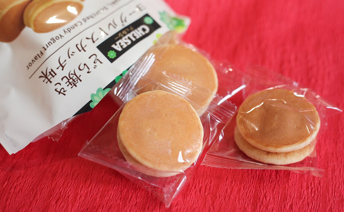 サッとつまめる【ローソン】洋風どら焼き。ロングセラー商品とのコラボだった!