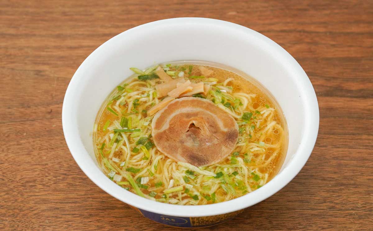 「ちょっと買ってくるわ」【セブン限定】北海道の名店がカップ麺に