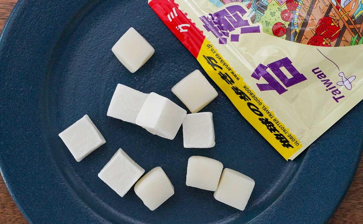 「めちゃうまい」ファミマでしか買えない『地球の歩き方』とは