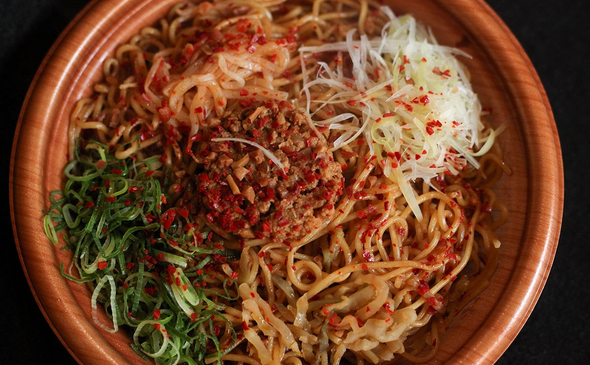 菰田欣也シェフ監修。旨辛好きに食べてほしい【ファミマ】の『麻辣麺』