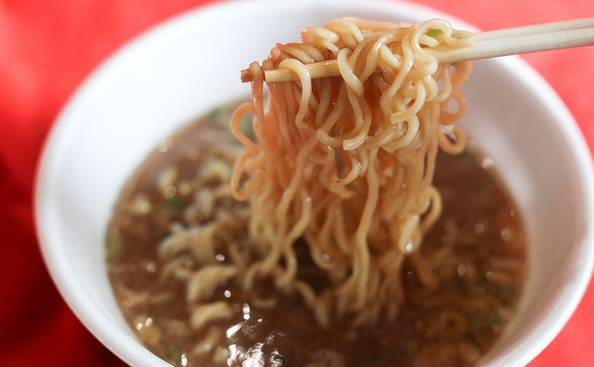 1杯430円。名店監修のローソン新作『カップ麺』を食べてみた