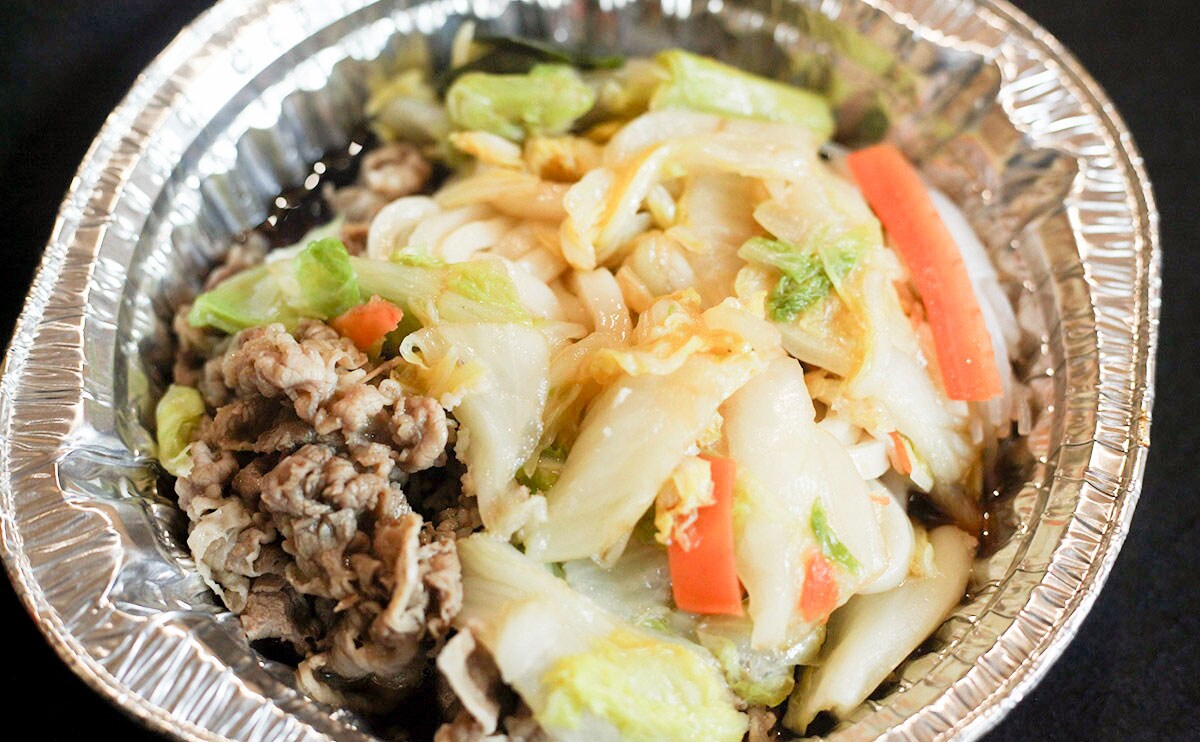 【すき家】の『牛すき鍋』、肉2倍盛にしたら大変なことになった
