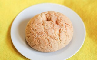 【ローソン】の新商品、メロンパンっぽいけど実は違います！