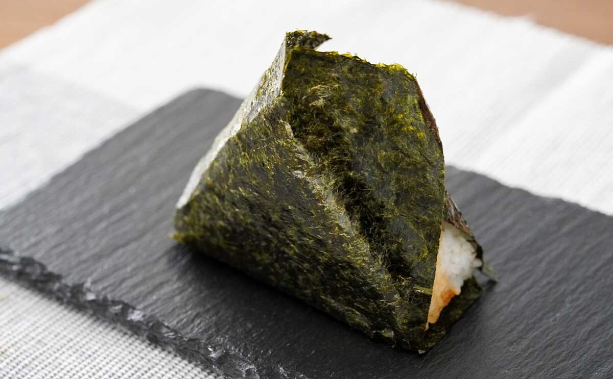 「めっちゃうまい」【セブン】162円の新発売おにぎりに大満足