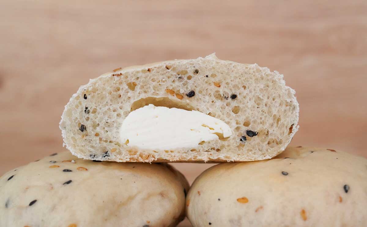 「復活うれしい」「最高」【セブン】3個入り170円のパンがめちゃウマ