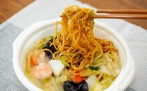 「最強の焼きそば」【セブン】人気店監修の絶品メニュー復活