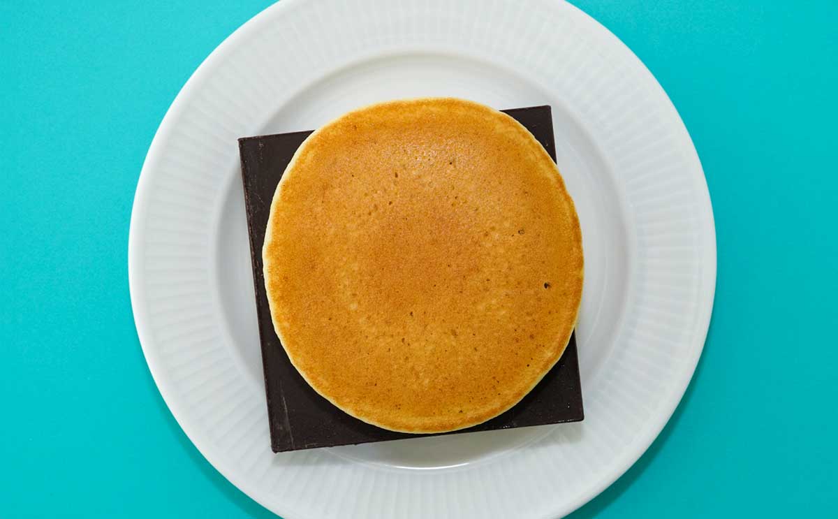 「うますぎだろ」【セブン】の「はみだす板チョコパンケーキ」をようやくゲット!
