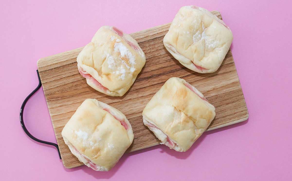 【セブン】4個も入って170円!もっちり四角いパンがめちゃうま