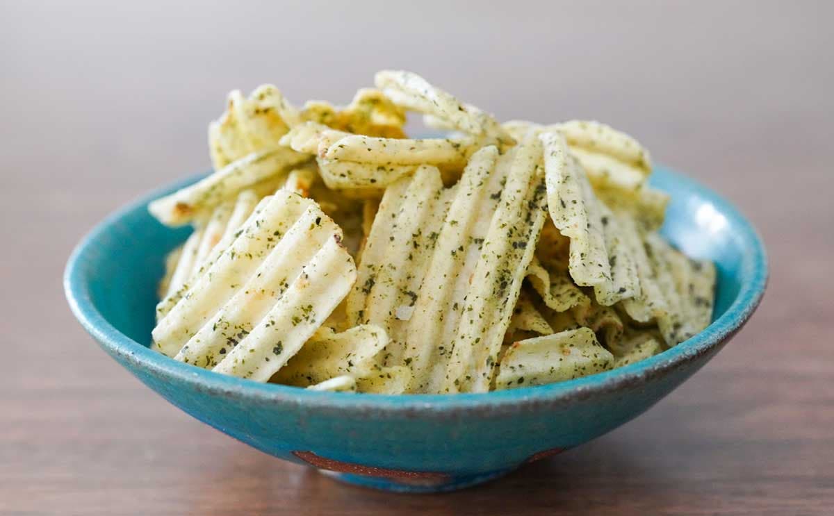 「2日連続で食べた」【セブン】濃厚すぎるポテトチップスがやみつきになる