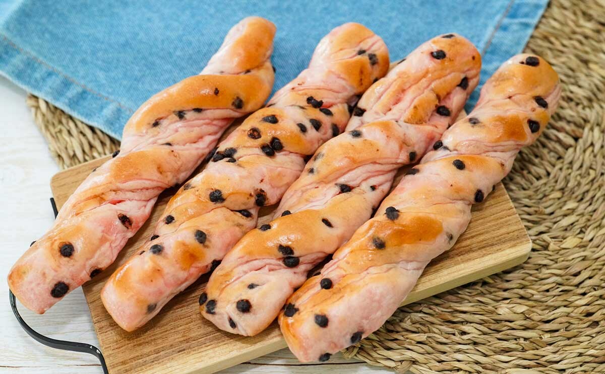 【セブン】4本170円の菓子パンが想像以上にうまかった