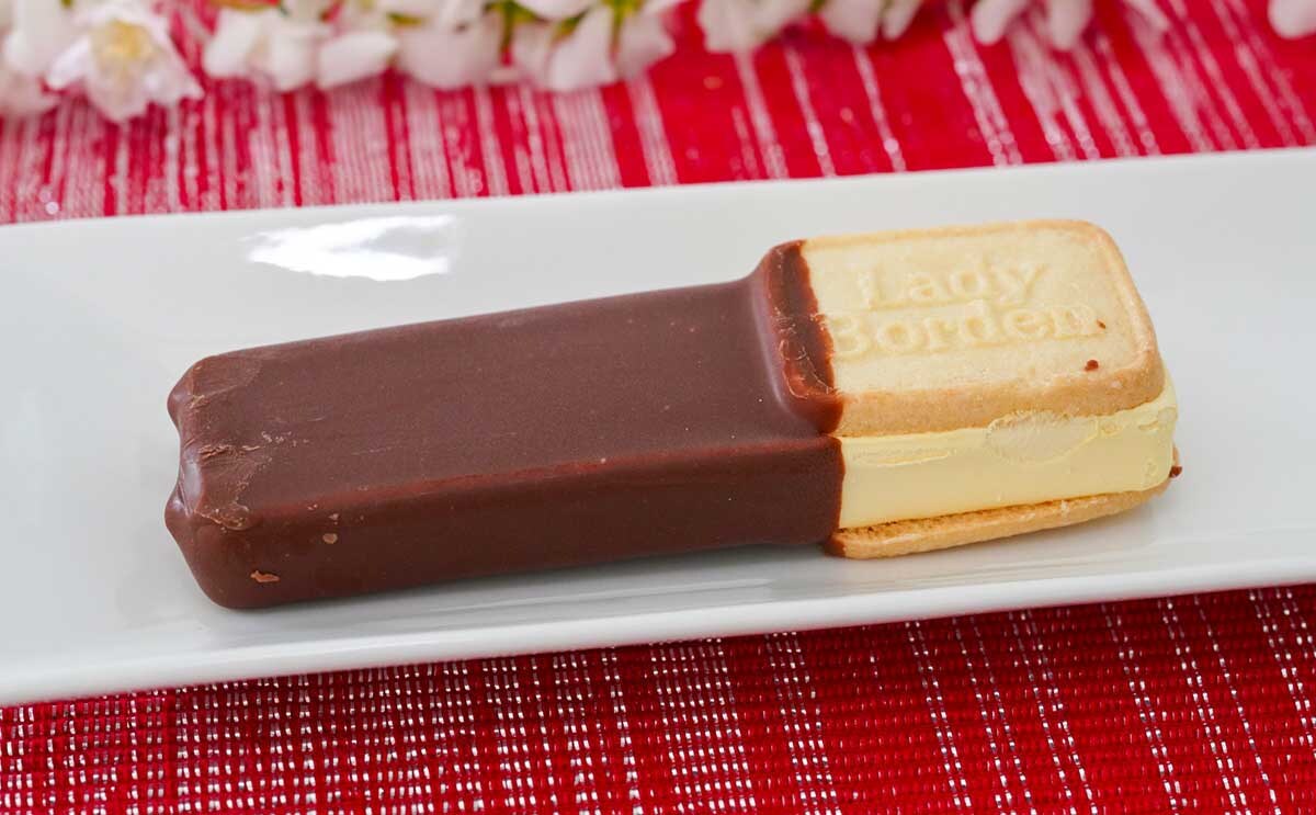 【おすすめ】レディーボーデンのクッキーサンドが最高すぎる