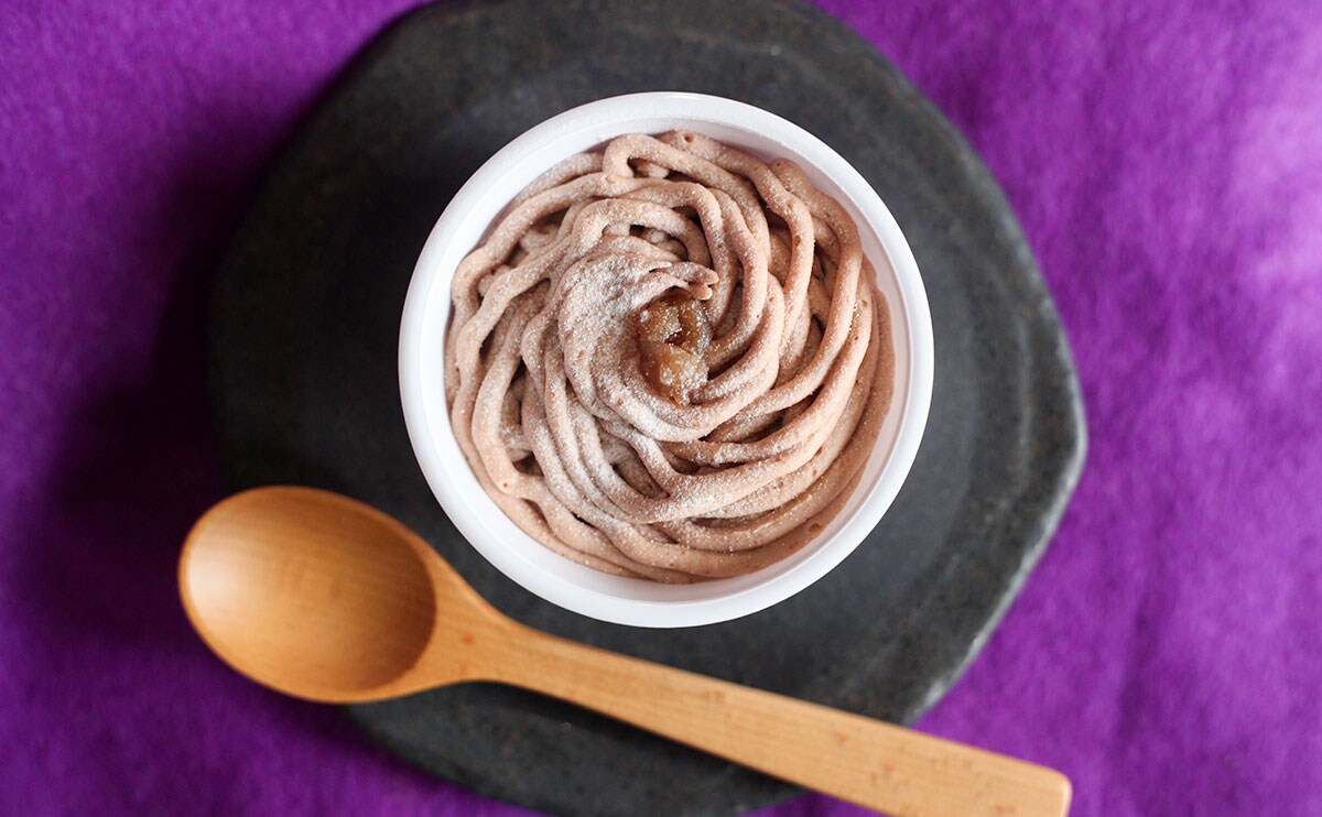 【ファミマ】「さっぱり」「最高」植物性由来の『モンブラン』を食べてみた