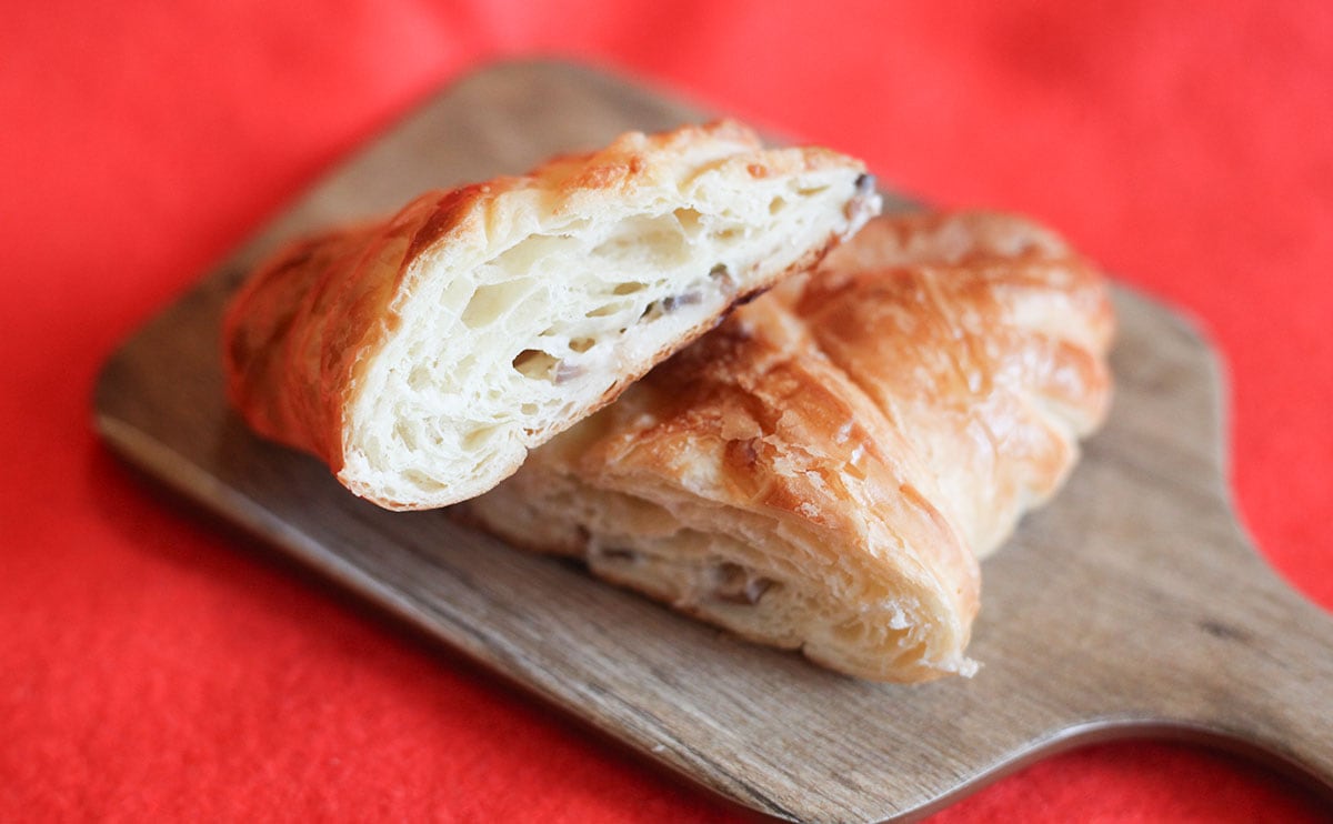 【ローソン】新商品の『きのこグラタンデニッシュ』を食べてみた