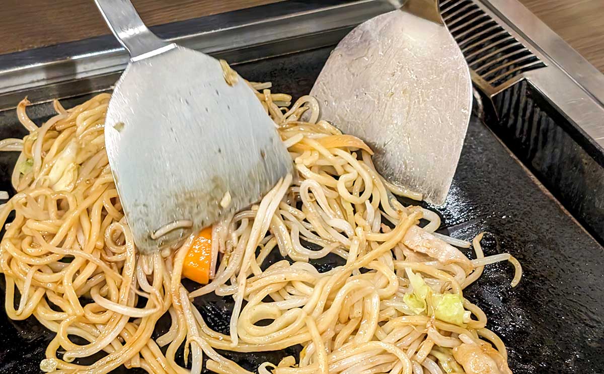 【食べ放題】1000円台でお好み焼きを食べまくる
