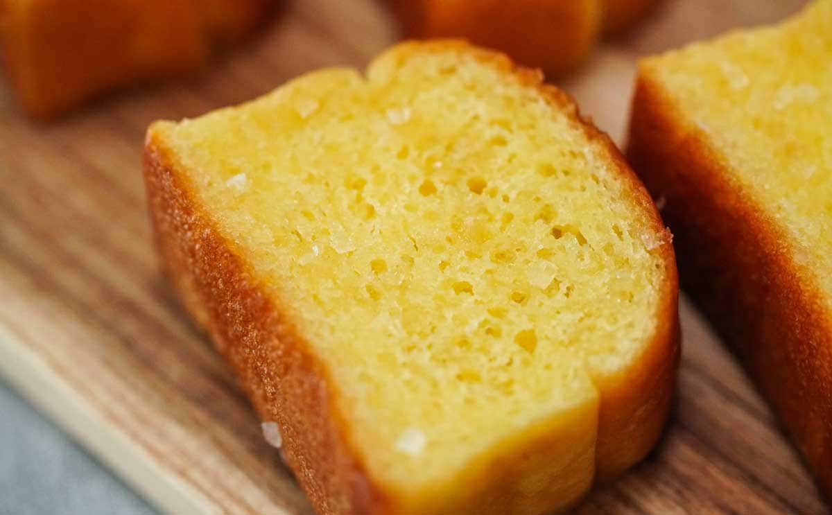 「毎日食べてる」【セブン】4個入りのパンがうますぎる