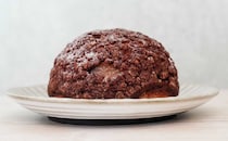 「みんな食べるべき」【セブン】濃厚さを楽しむスイーツとは