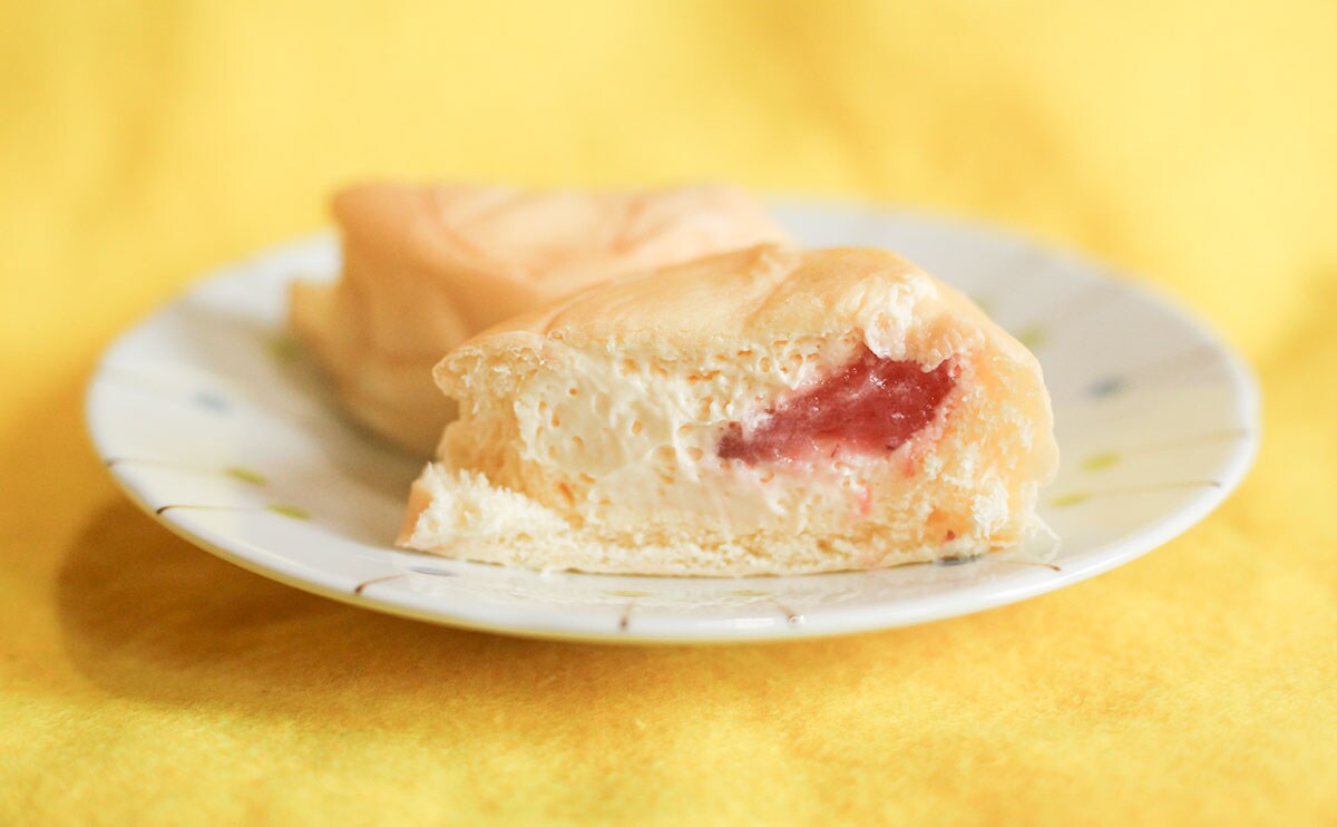 【ファミマ】「おいしい」と噂の『八天堂』くりーむパンを食べてみた